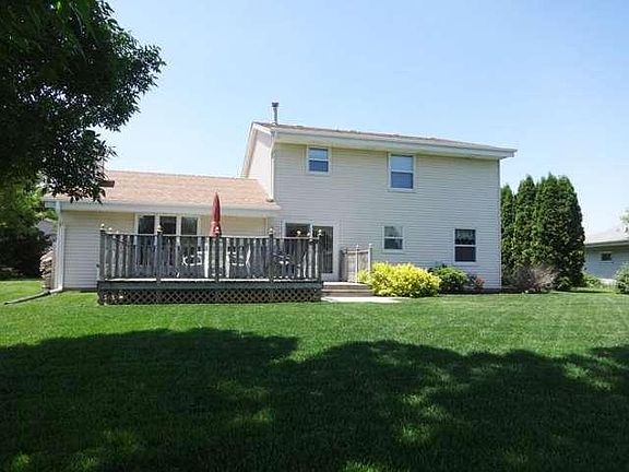 2nd image of 207 Foxmead Dr