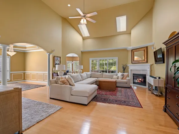 805 Huntwood Pl, Nashville, TN 37221