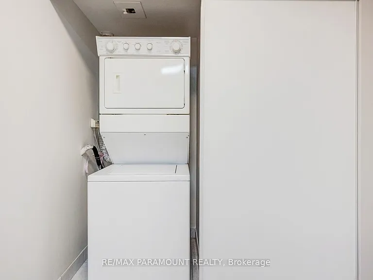 25 Kingsbridge Garden Cir #616 — Photo 10