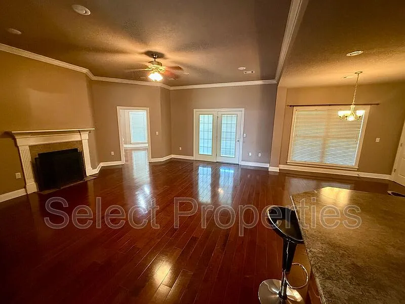 3 bed, 2.0 bath, 2125 sqft, $2,000 — Photo 4