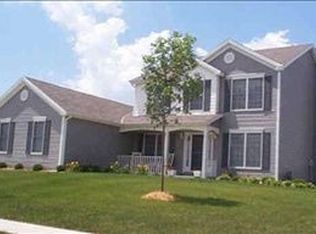 45 Paige Pl, Bloomington, IL 61704