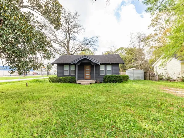 8265 McLean St, Beaumont, TX 77707