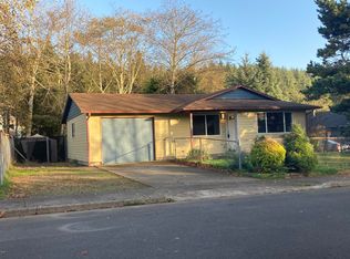 1144 SE Galley Ct, Lincoln City, OR 97367