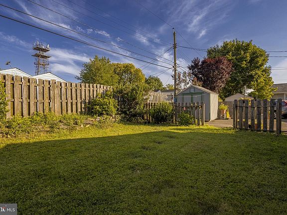 4th image of 31 Wyndmoor Dr