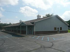 1st image of 107 W Underwood Dr