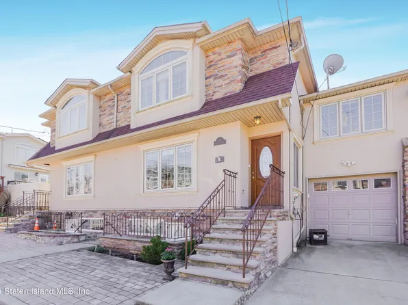 60 Plumtree Ln, Staten Island, NY 10309