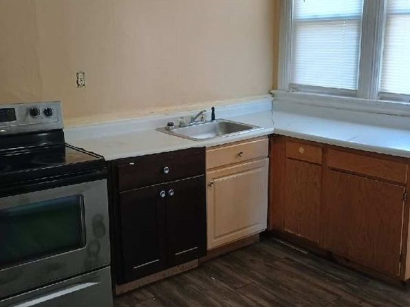 cedar-rapids-iowa-2055254587 picture