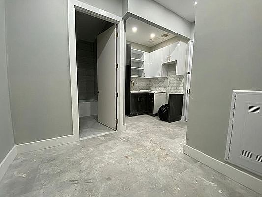 2nd image of 115 Park Ave #1F