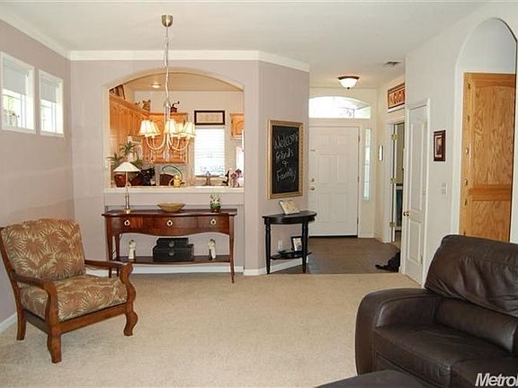 3rd image of 365 Marsalla Dr