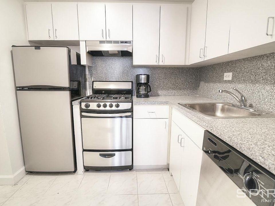 1st image of 435 W 57th St APT 18D