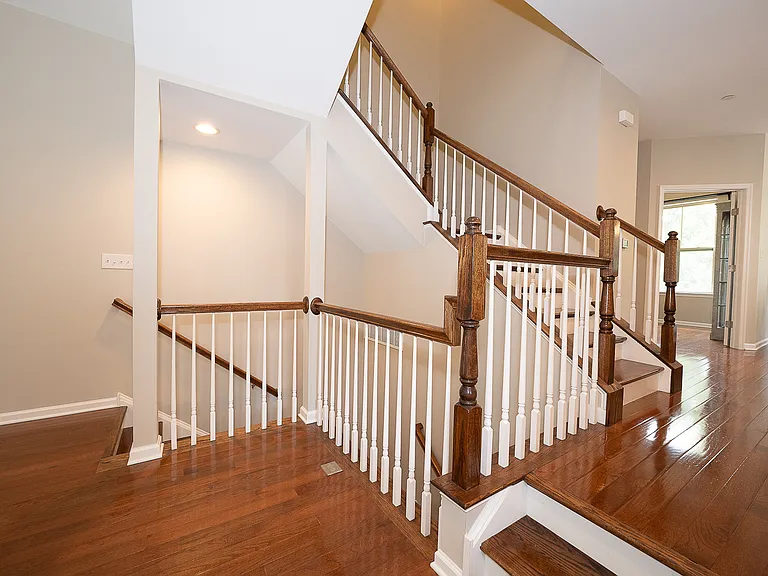 9 Treyburn Dr — Photo 32