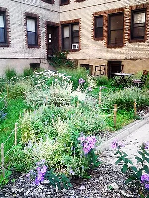 Sold by R New York | media 17