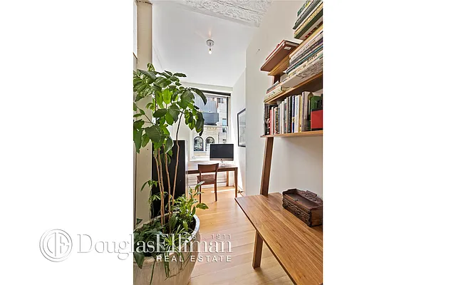 Sold by Douglas Elliman | media 15