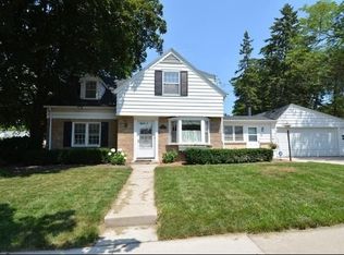 8928 W Locust St, Milwaukee, WI 53222