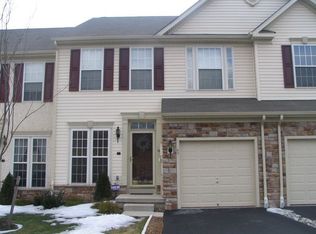 80 Brookview Ln, Pottstown, PA 19464