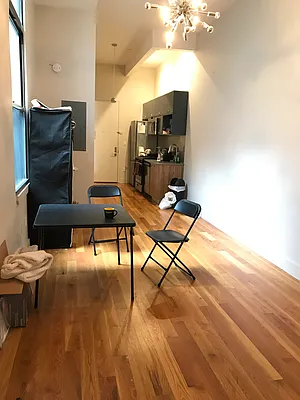 Rented by City Vista Inc | media 4