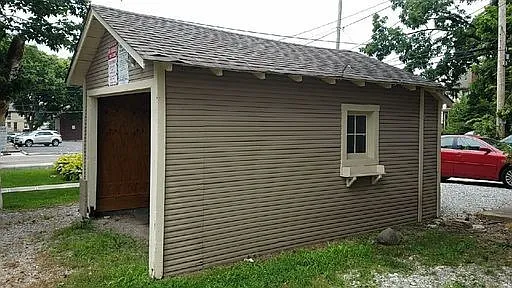 3 bedroom 1 bath single family home in northwest campus. — Photo 3