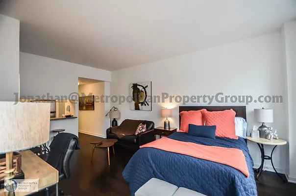 Rented by Metropolitan Property Group | media 26