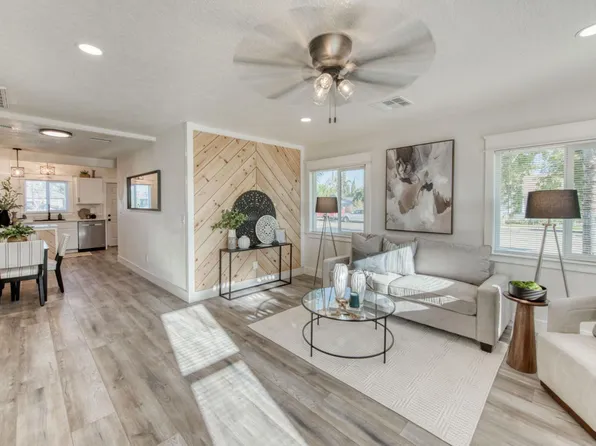 2004 Wilson St, Selma, CA 93662