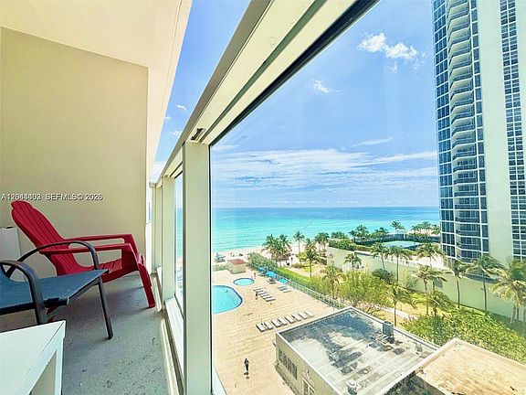 5th image of 19201 Collins Ave #606