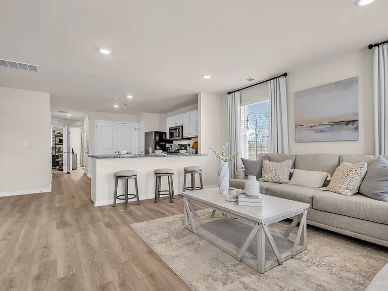 Rancocas Pointe Apartments — Photo 2