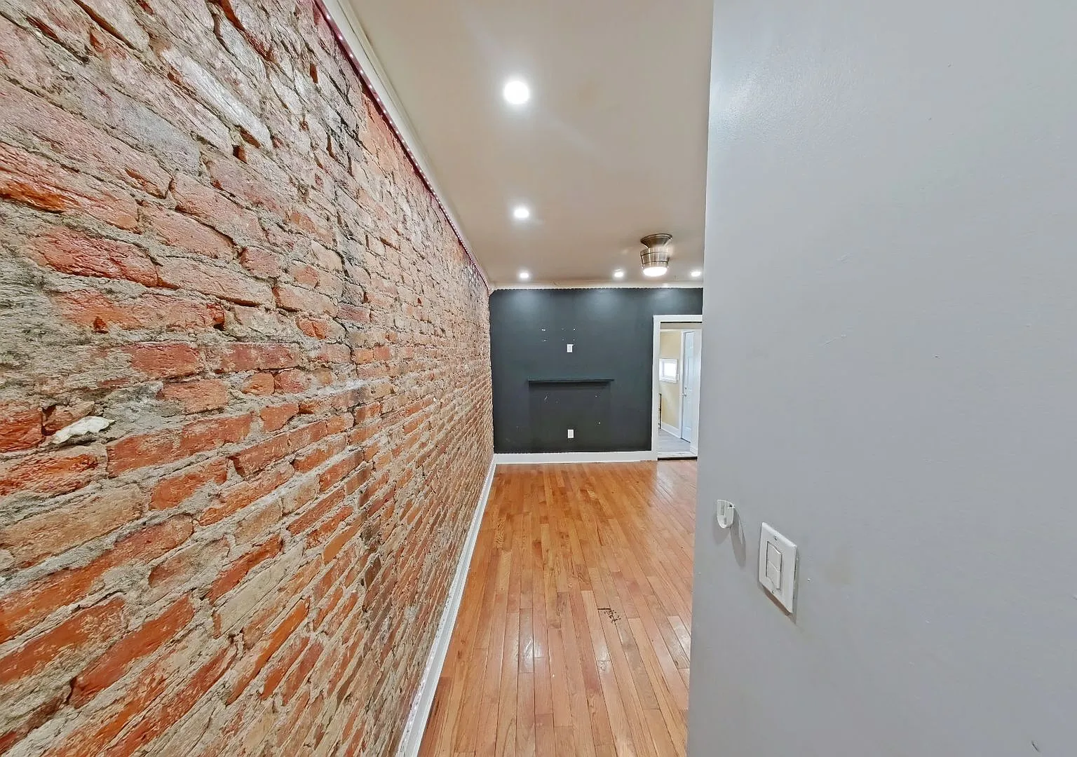 126 N 53rd St — Photo 2
