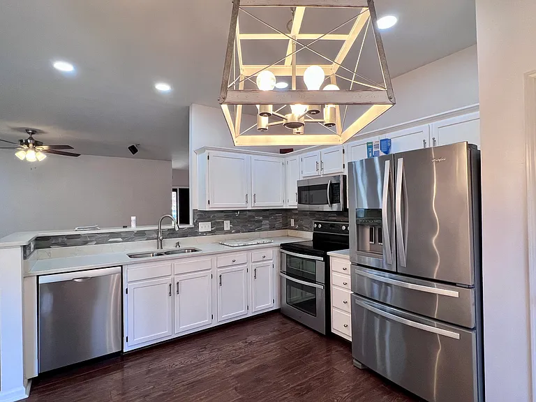 2375 Curecanti Ct — Photo 15
