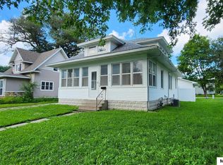 318 E Walnut St, Manly, IA 50456
