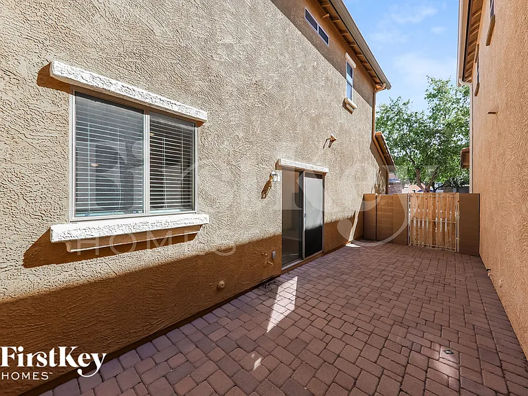 25942 N 54th Ave — Photo 15
