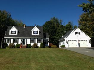 49 Kingsbury Rd, Holden, ME 04429