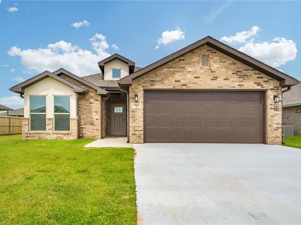 737 Lewis St, Pea Ridge, AR 72751