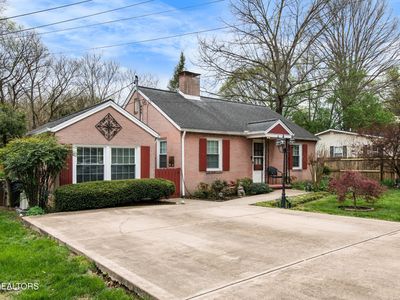 2820 Arbor Pl, Knoxville, TN, 37917