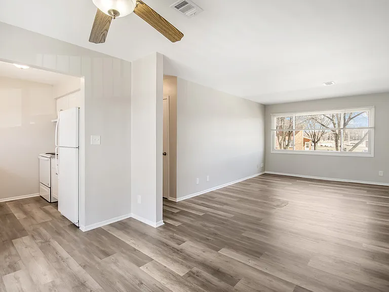 1344 Camden Way #B — Photo 6