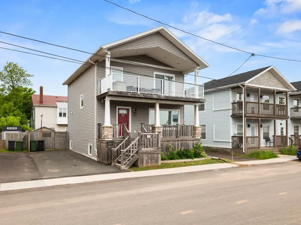 263 King St, Charlottetown, PE C1A 1C4