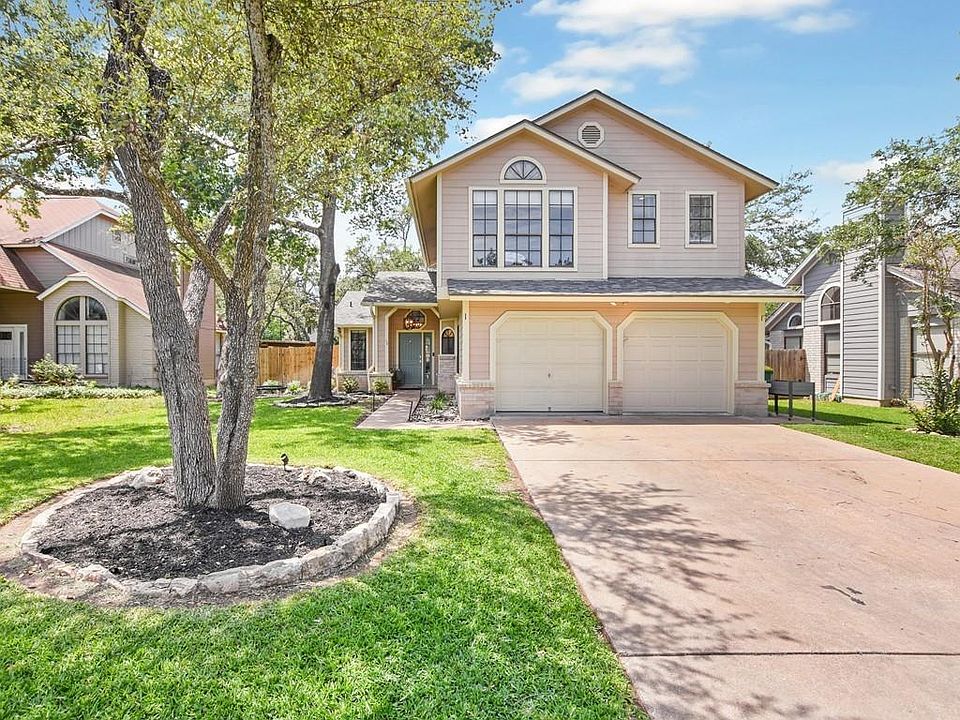 1st image of 1701 Honeyweed St