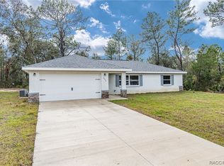 3096 W Bedford Ln, Citrus Springs, FL 34433