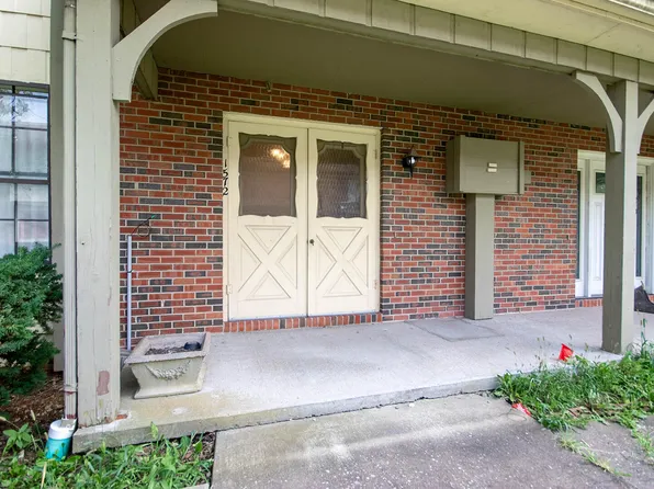 1572 N Lakewood Dr, Columbia, MO 65202
