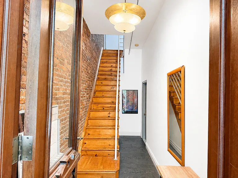 38 Halsey St #1B — Photo 5