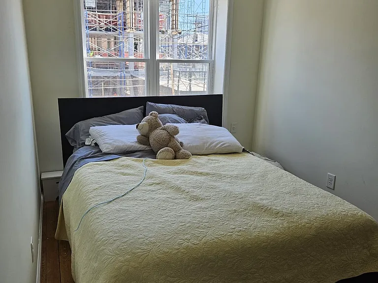 205 Beach 28th St — Photo 3