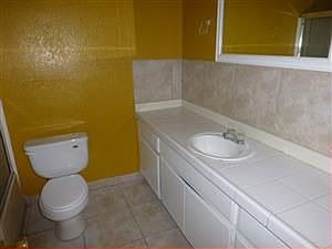 4th image of 1209 Oxford Dr APT D