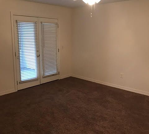 4th image of 392 Brookwood Lake Pl