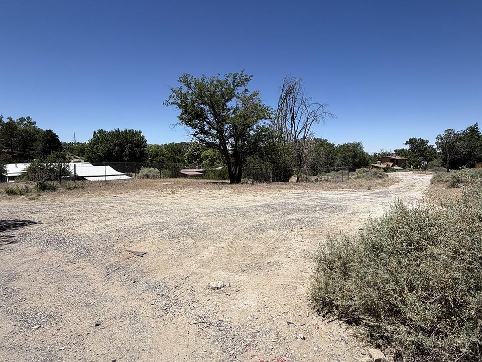 1st image of 213 Arriba Ave