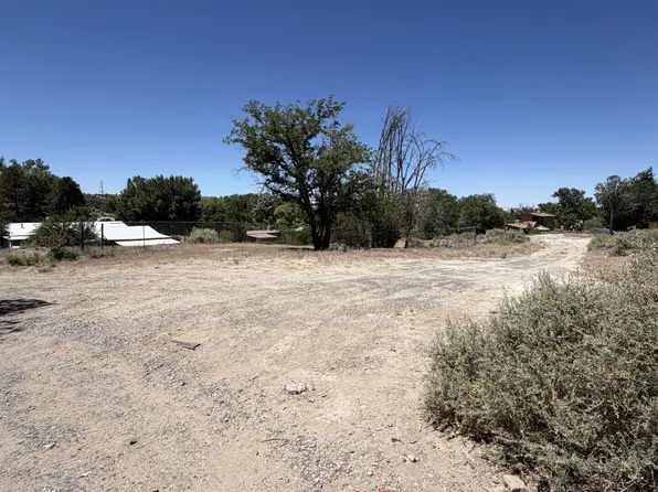 213 Arriba Ave, Aztec, NM 87410