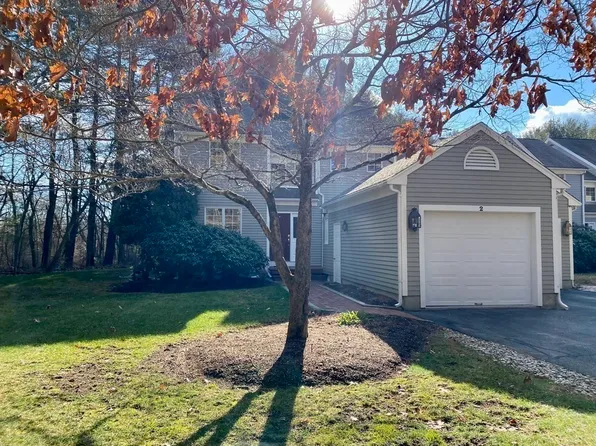 2 Winnecunnet Dr #2, Norton, MA 02766