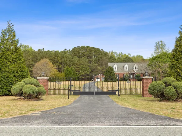2265 Bud Lipscomb Rd, Willow Spring, NC 27592