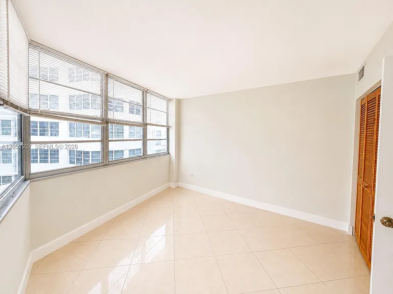 825 Brickell Bay Dr #1245 — Photo 17