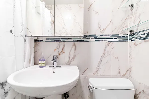 Rented by Bedrose | media 54