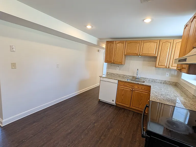 157 Central St #1 — Photo 8