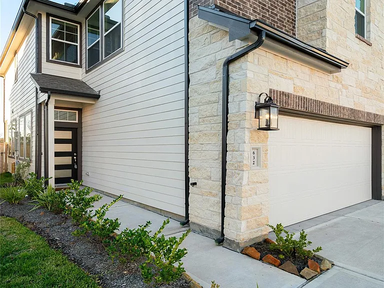 632 Silver Pear Ct — Photo 28