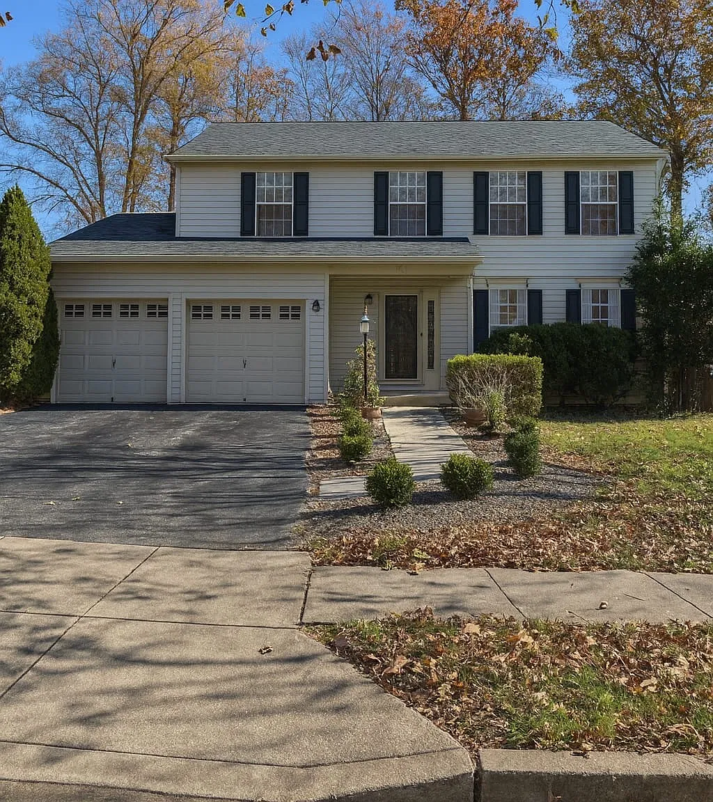 4 bed, 3.5 bath, 2579 sqft, $3,995 — Photo 1